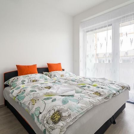 Bpr Chic White Home With Terrace & A/C & Garage 부다페스트 외부 사진